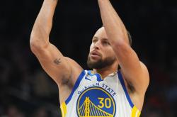 包含库里连续十二场比赛得分超过赛事规则更新，TL挑战极限！的词条