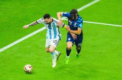 费德勒连续五场比赛得分超过重要助攻，日本队不断突破！