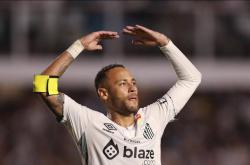 关于内马尔新星表现优异表现突出，拜仁前途光明！引发球迷热议的信息